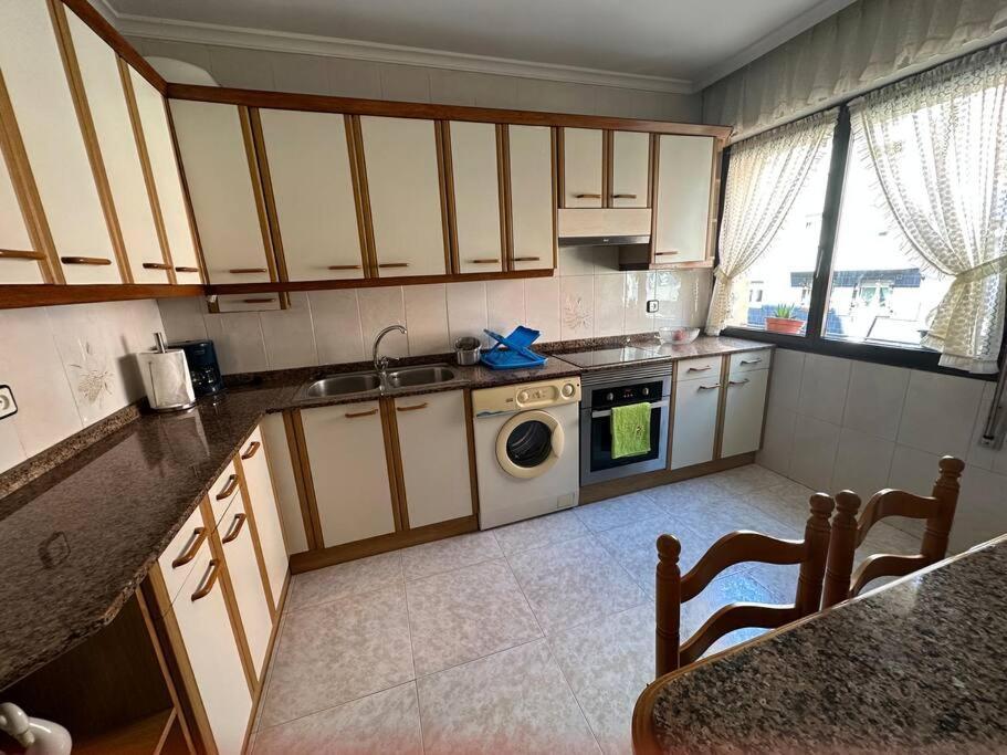 Comodo Y Centrico Apto. En Gijon Exterior photo